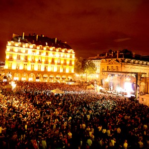  Amadeus sound reinforcement was featured at the Paris "Fete de la Musique" EDM stage, Place du Palais Royal